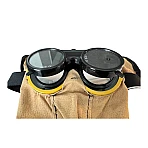 Brillenmaske aus Leder